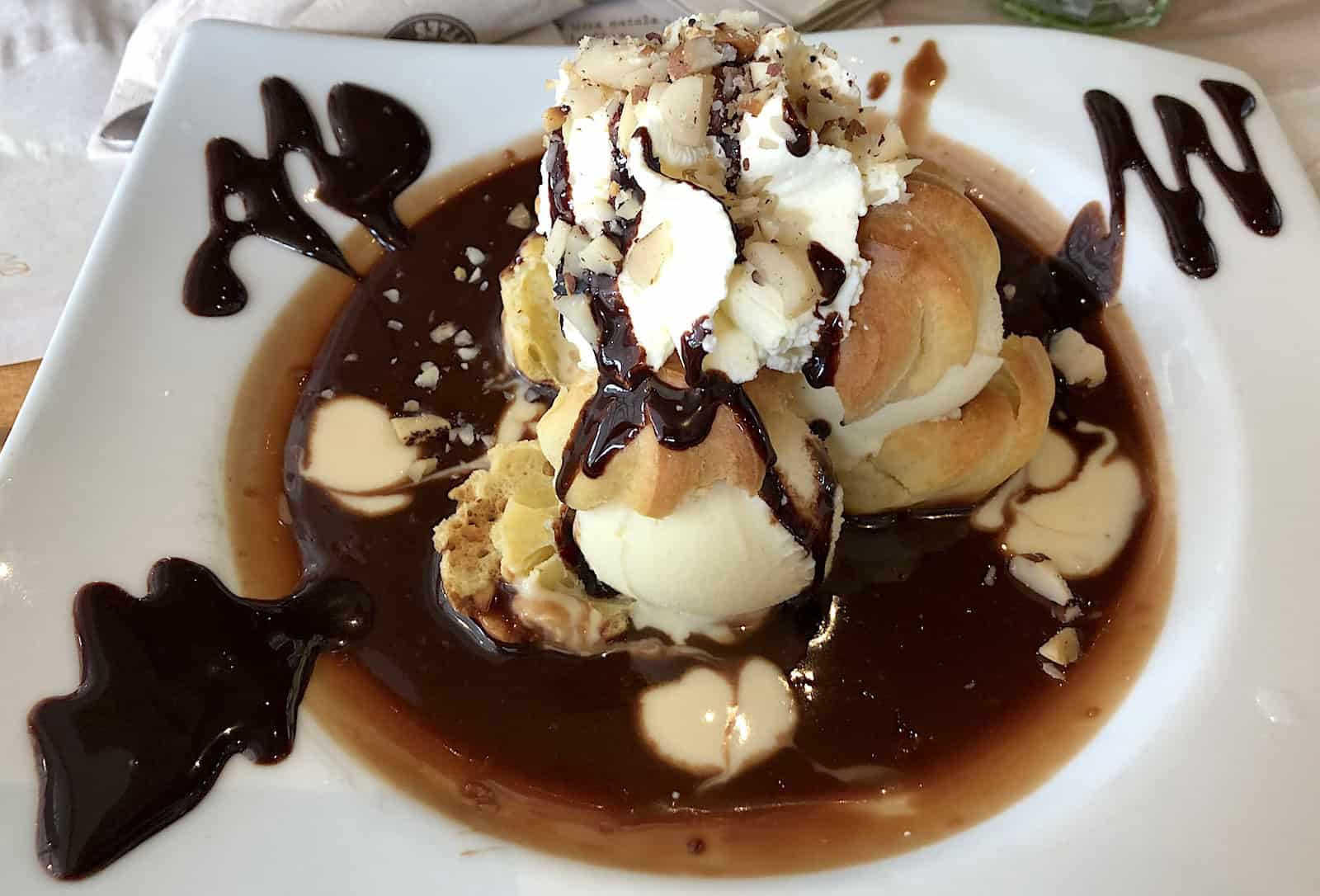 Profiteroles at Crepes & Waffles at Parque Arboleda