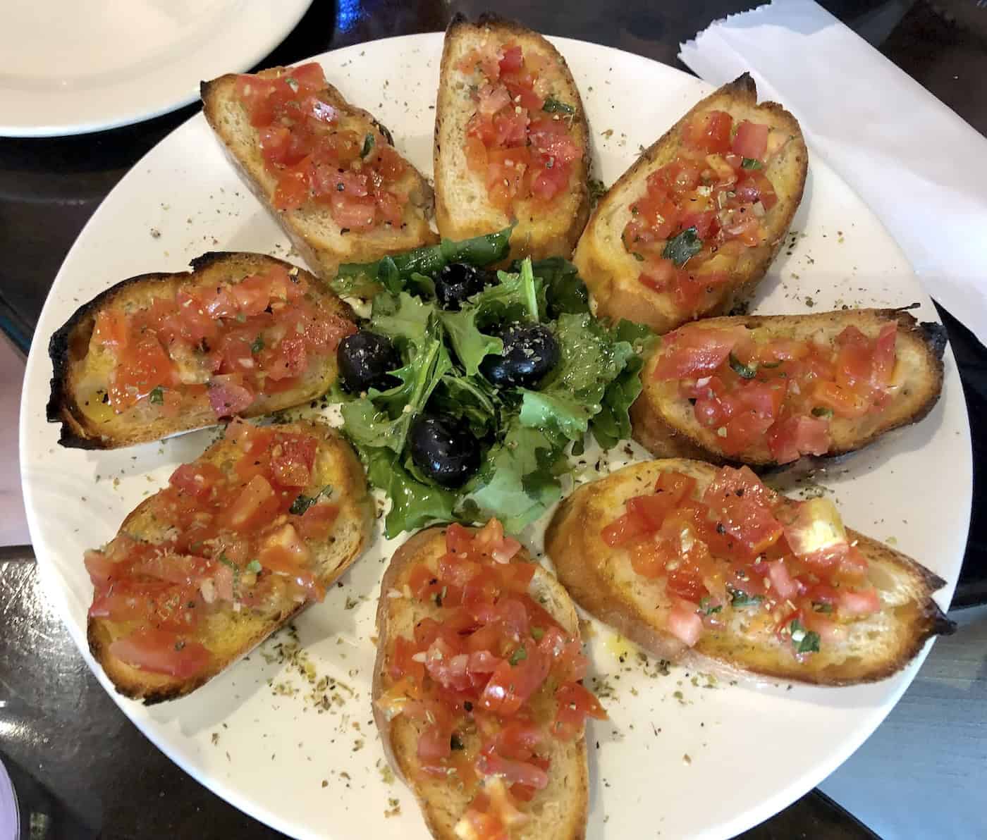 Bruschetta at Vinería San Martino in Pereira, Risaralda, Colombia