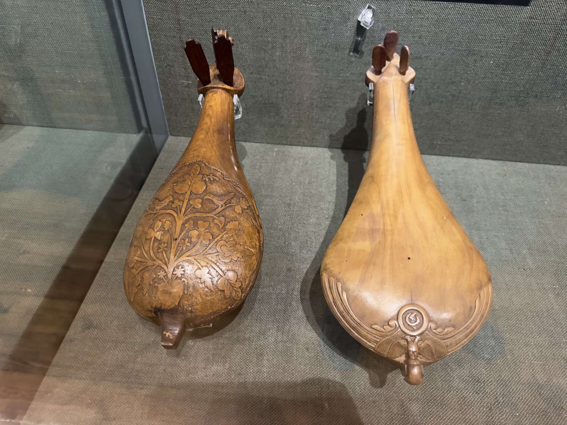 Pear-shaped lira, Dodecanese (left); Pear-shaped lira, Ikaria, 1946 (right) at the Museum of Greek Folk Musical Instruments in Athens, Greece