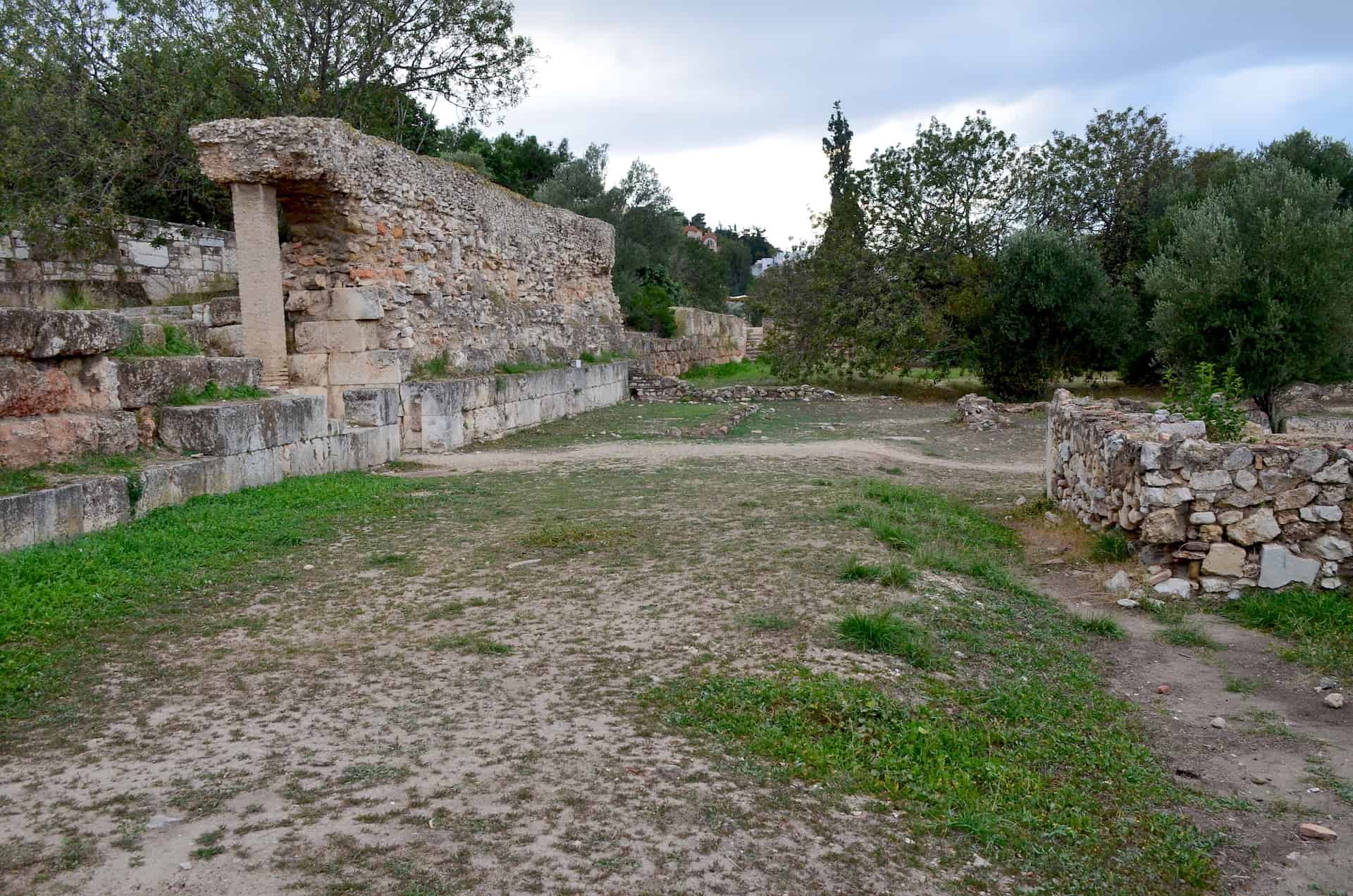 Area occupied by South Stoa II