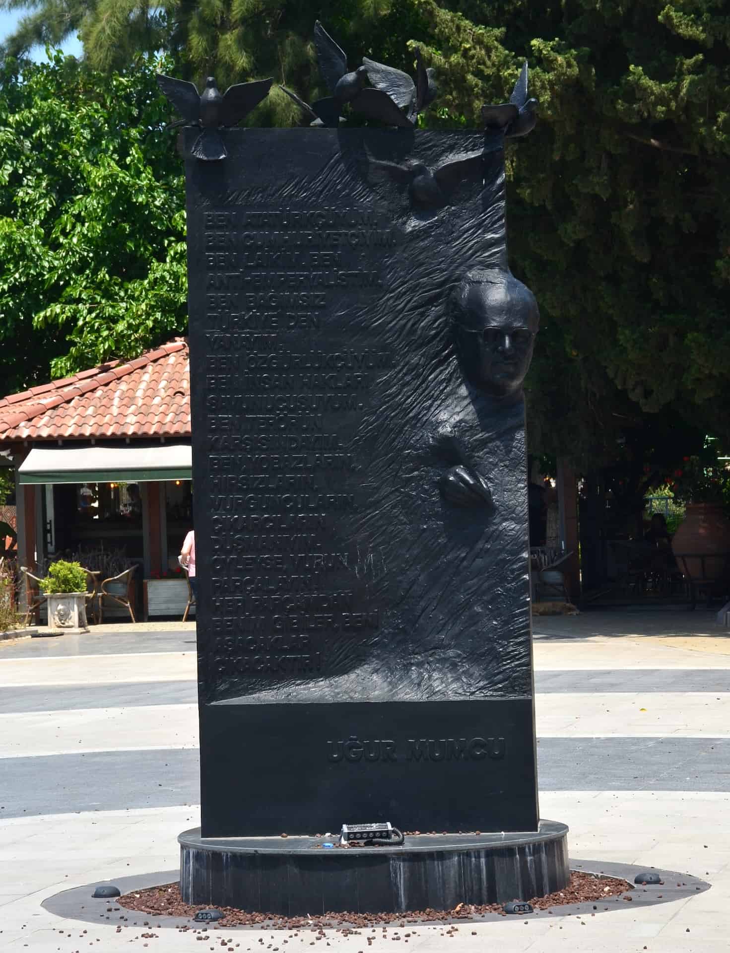 Monument to Uğur Mumcu