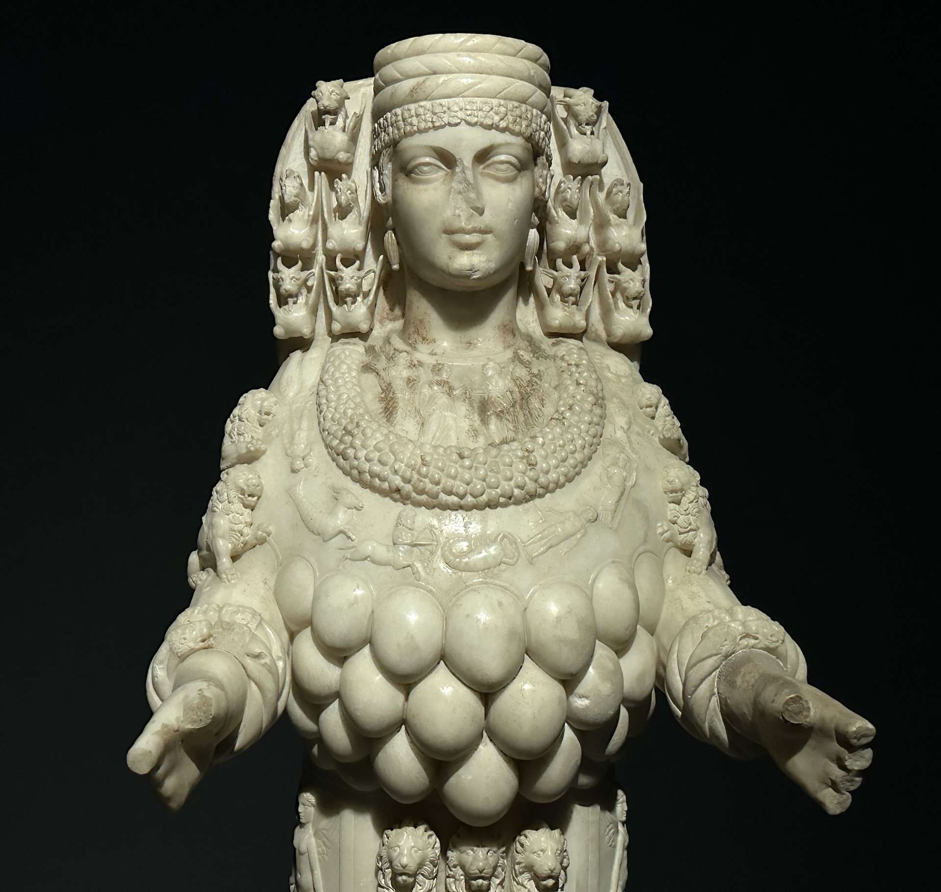 Beautiful Artemis Statue at the Ephesus Museum in Selçuk, Turkey