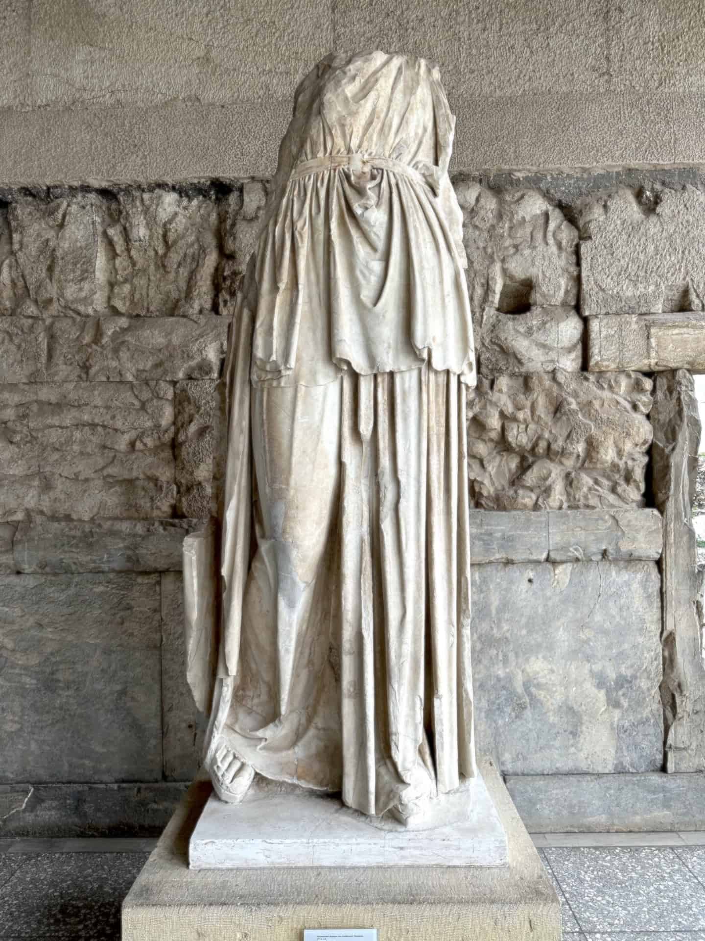 Cult statue of Apollo Patroos