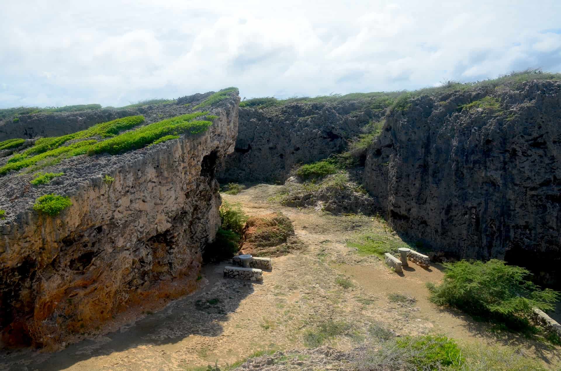 Cliffs at Quadirikiri Cave