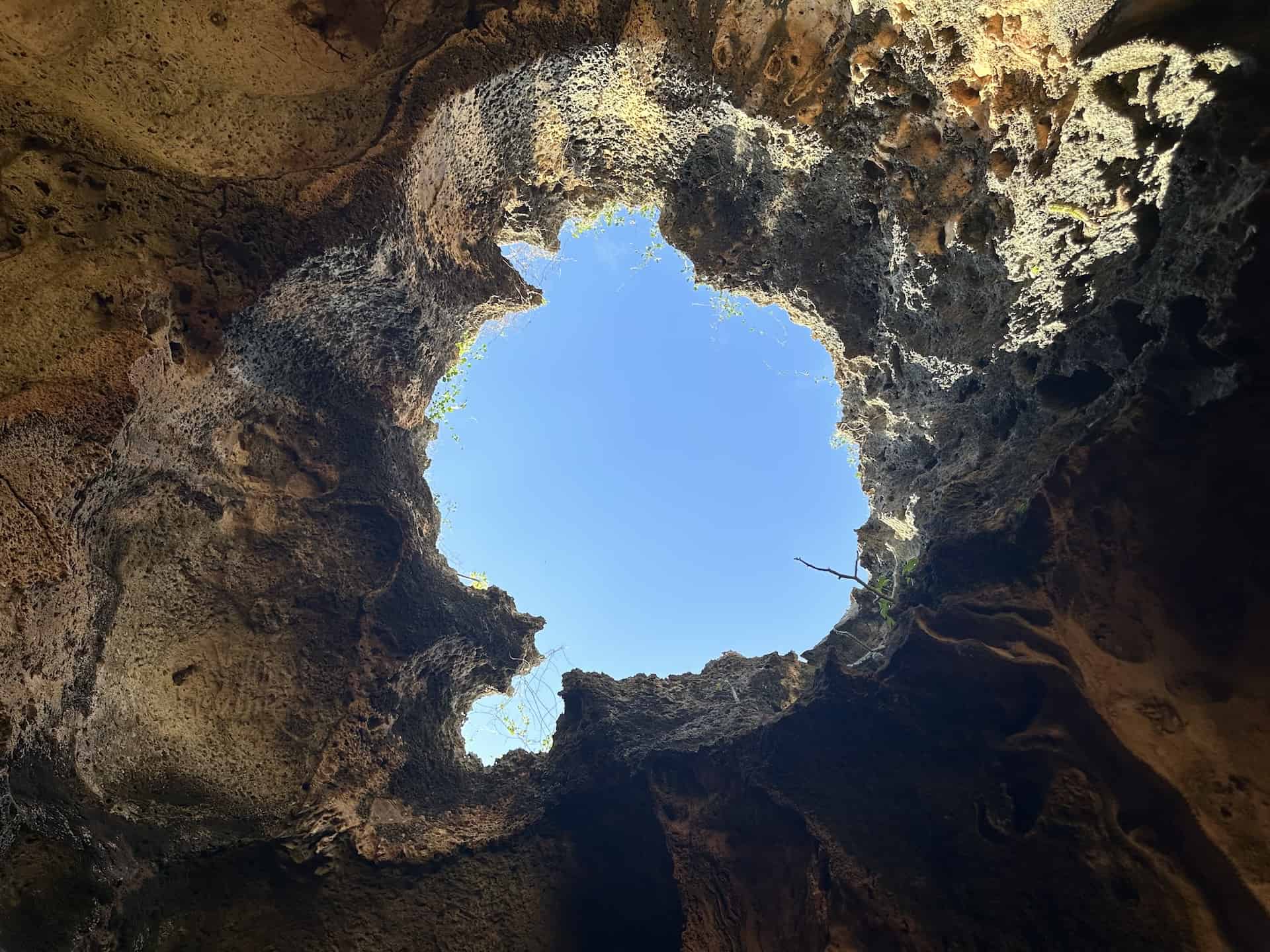 Hole in the roof of the second chamber at Quadirikiri Cave