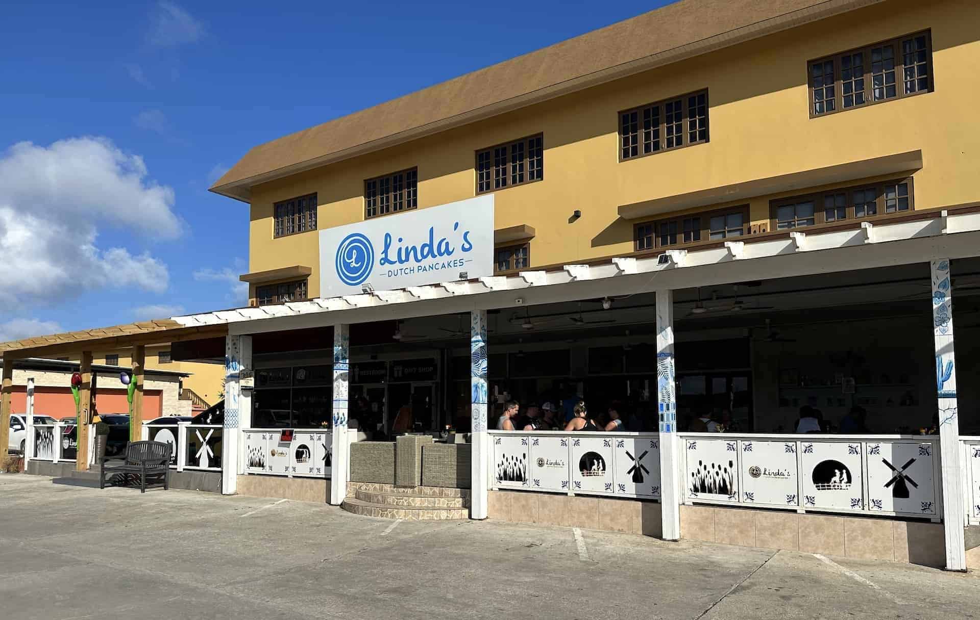 Linda's Dutch Pancakes in Palm Beach, Noord, Aruba