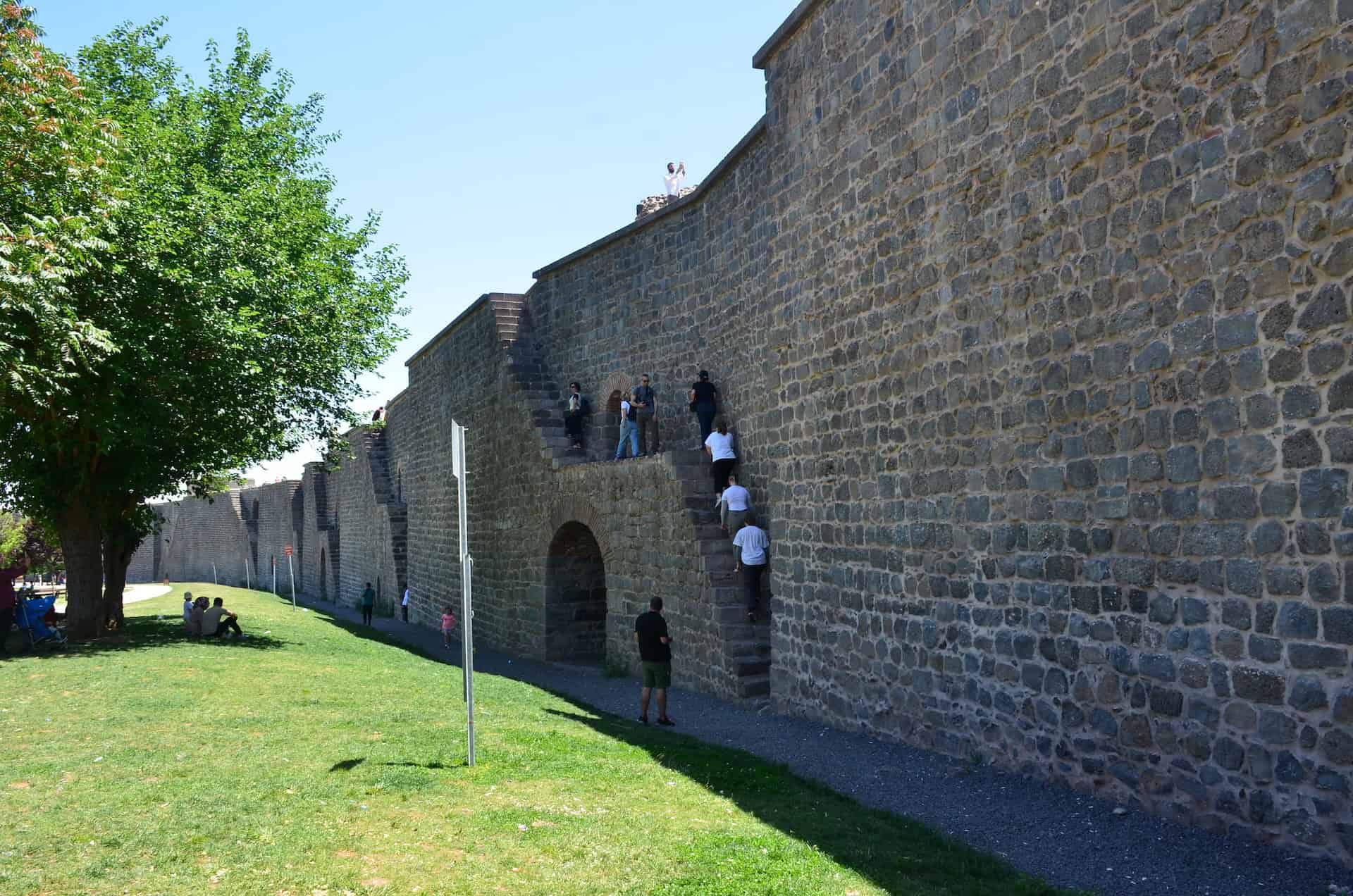 Walls of Diyarbakır Citadel