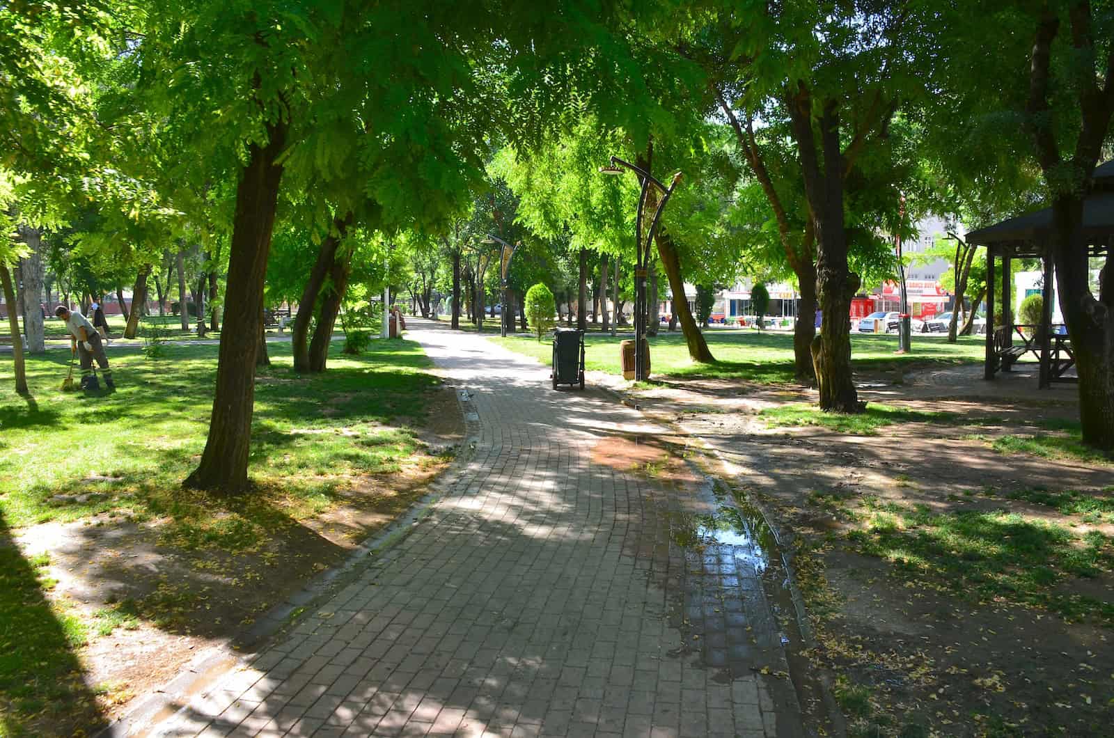 Path through Atatürk Park in Batman, Turkey