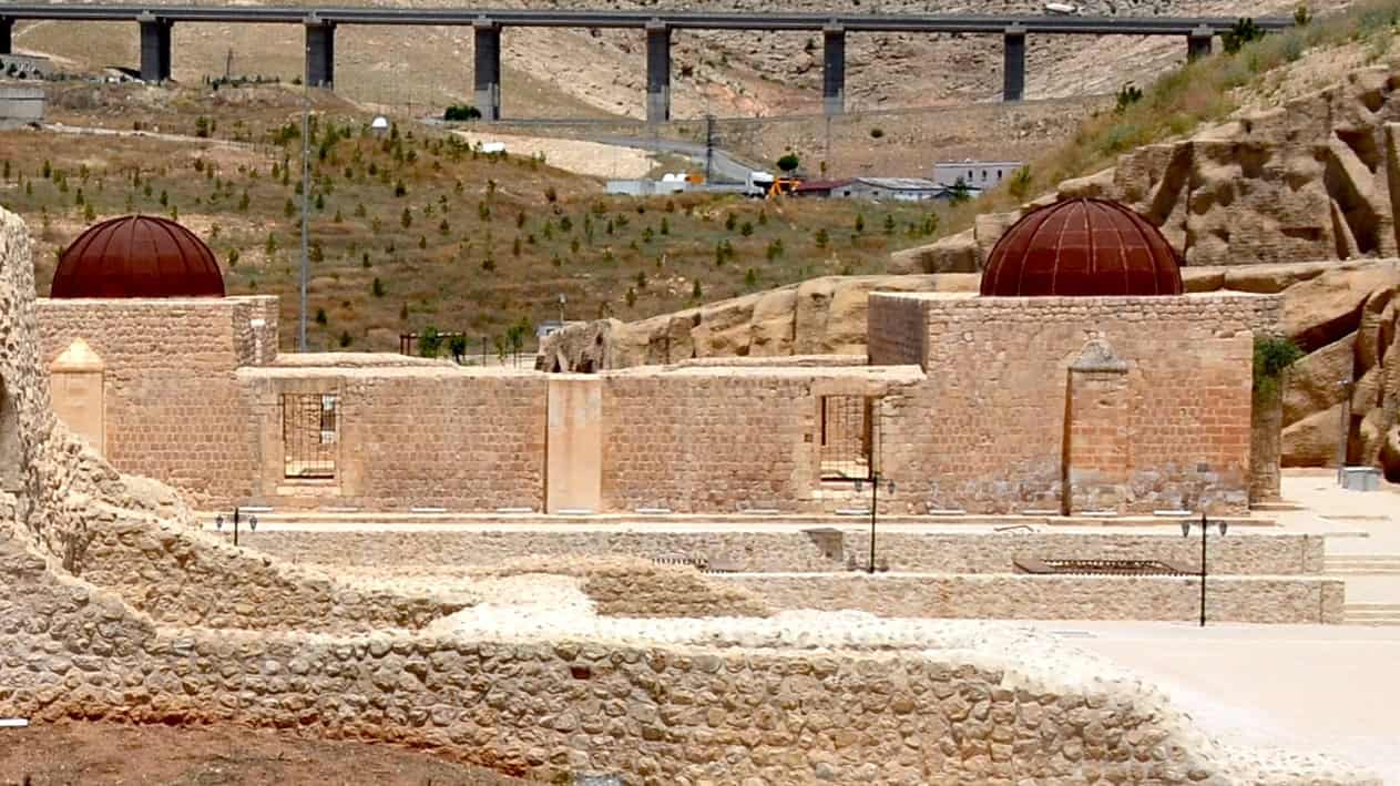 Kızlar Mosque