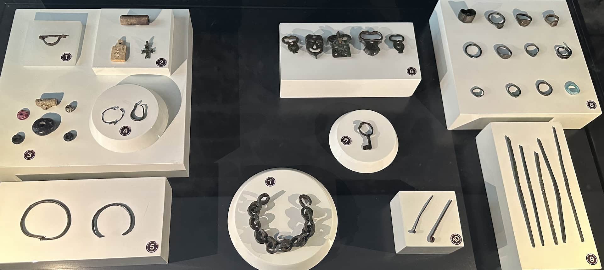 Jewelry, Roman period (3rd-7th century) from Zerzevan Castle in the Gendarmerie Building