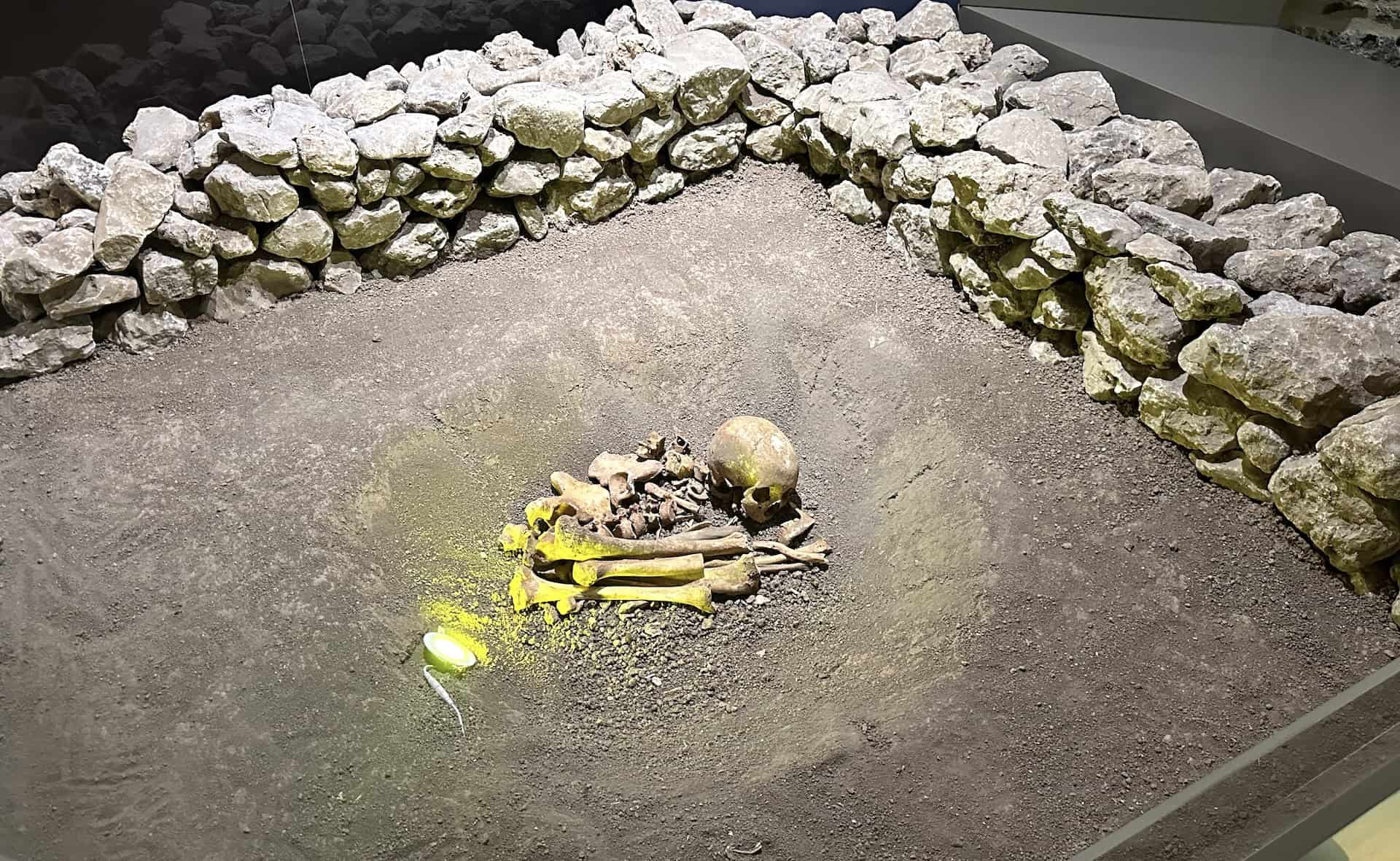 Çayönü Intramural Hocker Burial (6600-6300 BC) in the Gendarmerie Building