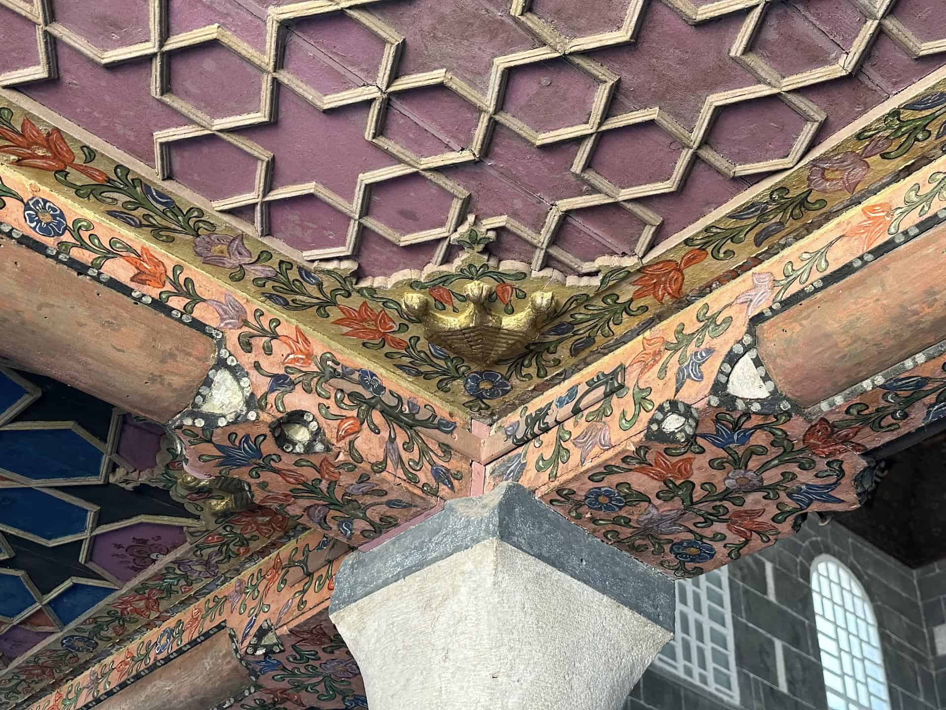 Decorations on the muezzin's loge