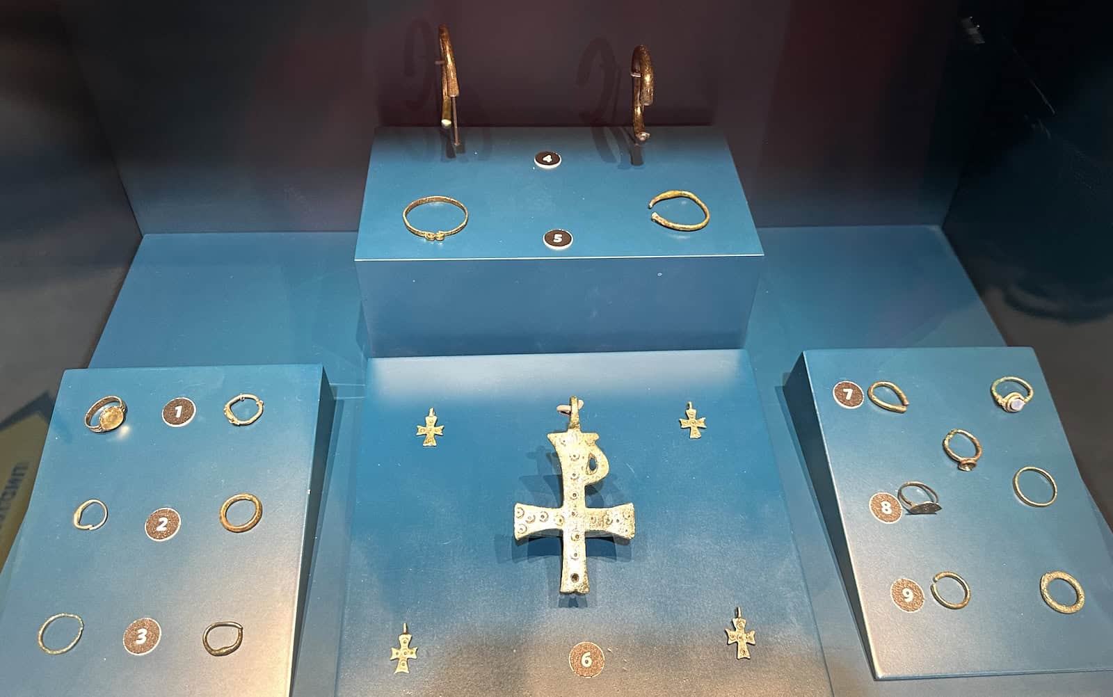 Crosses, bracelets and rings; bronze; Roman period