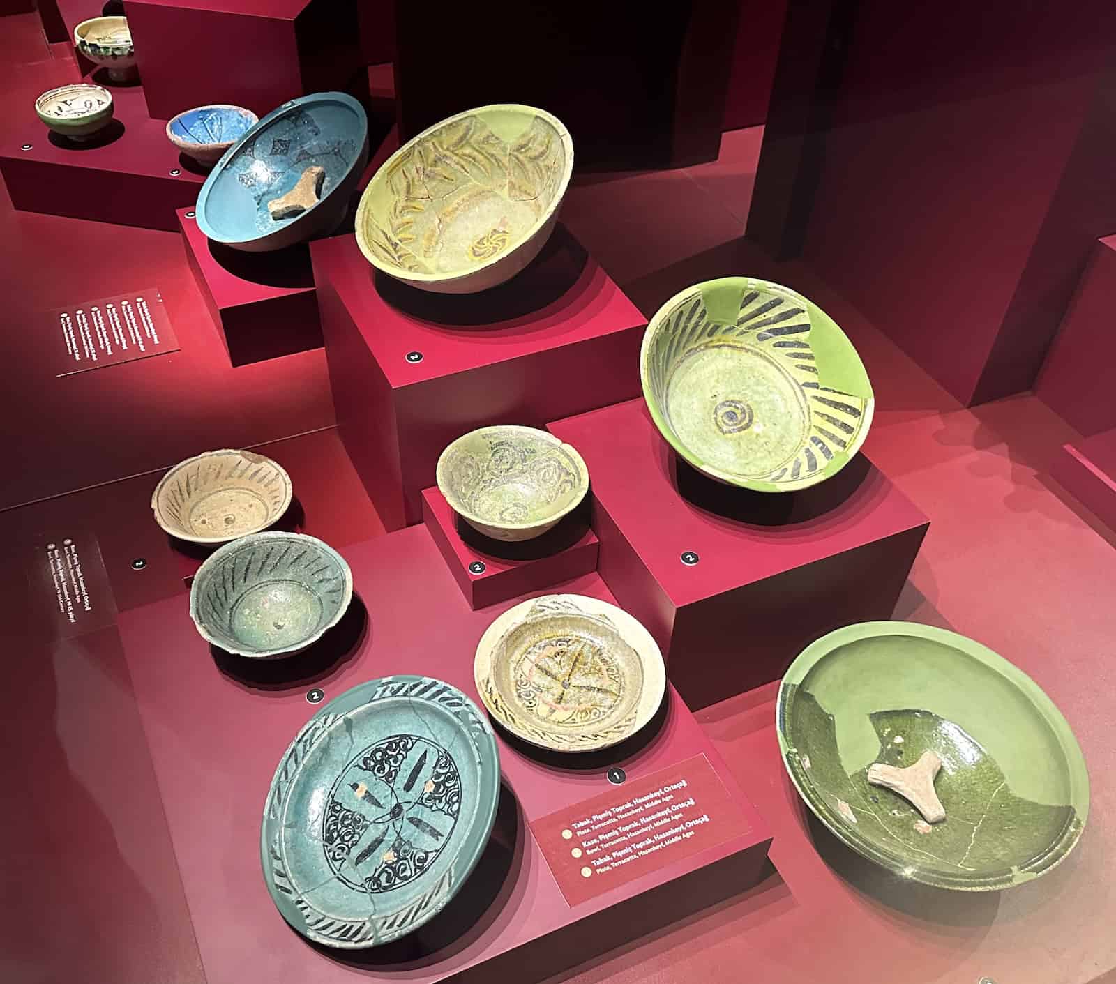 Plates and bowls, terracotta, Middle Ages at the Hasankeyf Museum in Turkey